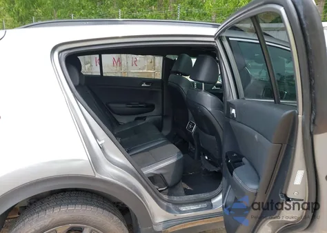 2020 Kia Sportage S z USA, uszkodzony, nr VIN KNDP6CAC2L7827355